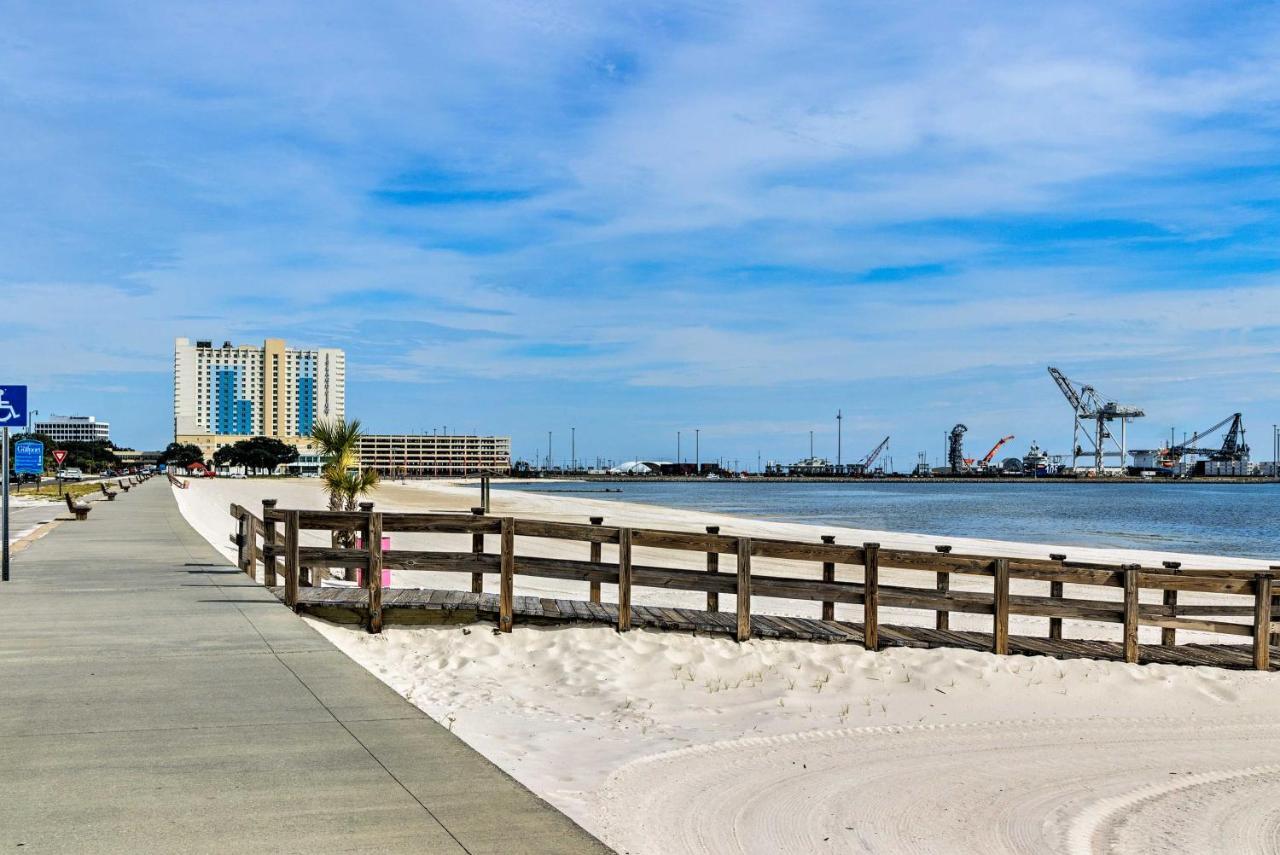 Beachside Getaway - Walk To Gulf, Pier And Casino! Villa Gulfport Luaran gambar